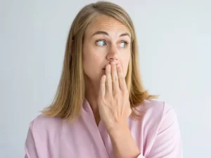 چرا کامپوزیت بو میگیرد